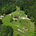 Navauce Gospodarstwo agroturystyczne *